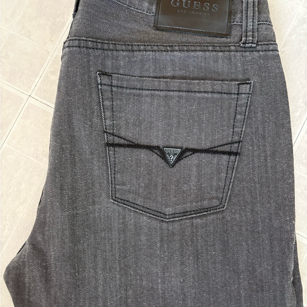 GUESS Men's Charcoal Jeans